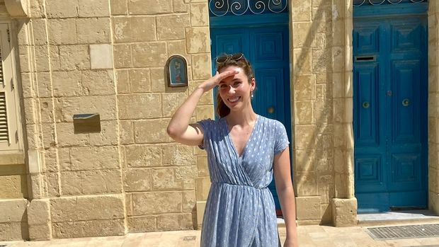 Isabelle Roach headshot